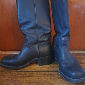 Womens Frye black leather  boots